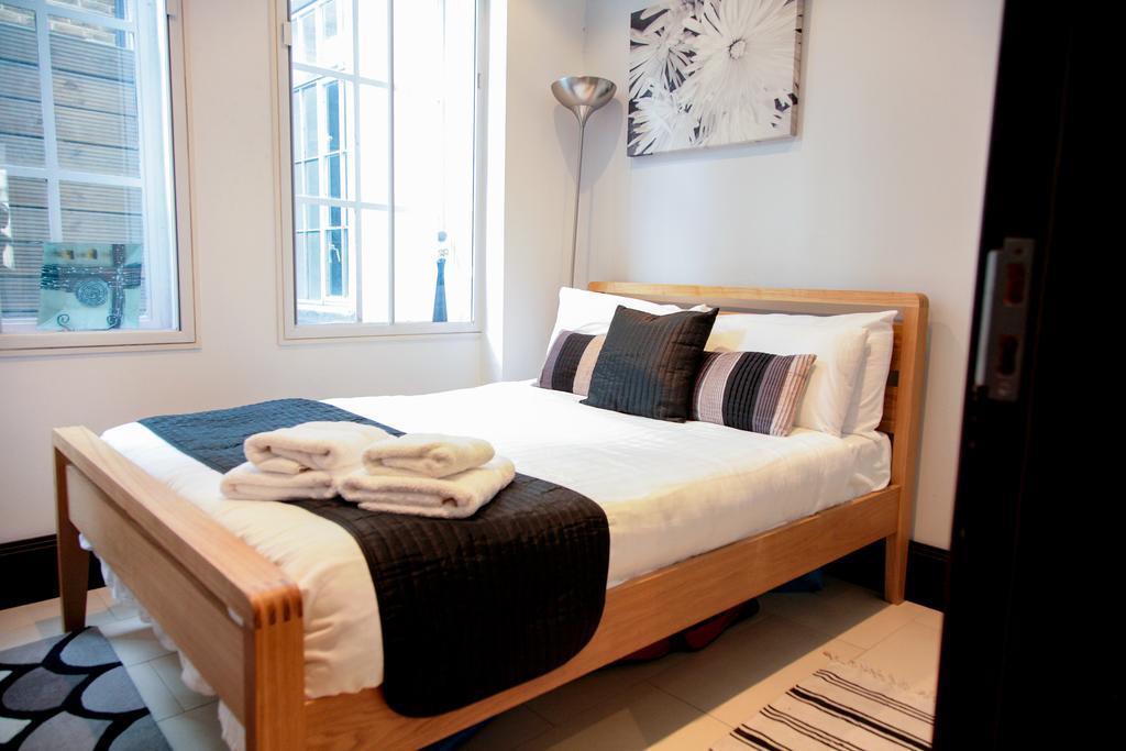 Club Living - Barbican Apartments London Zimmer foto