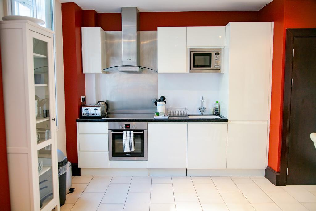 Club Living - Barbican Apartments London Zimmer foto